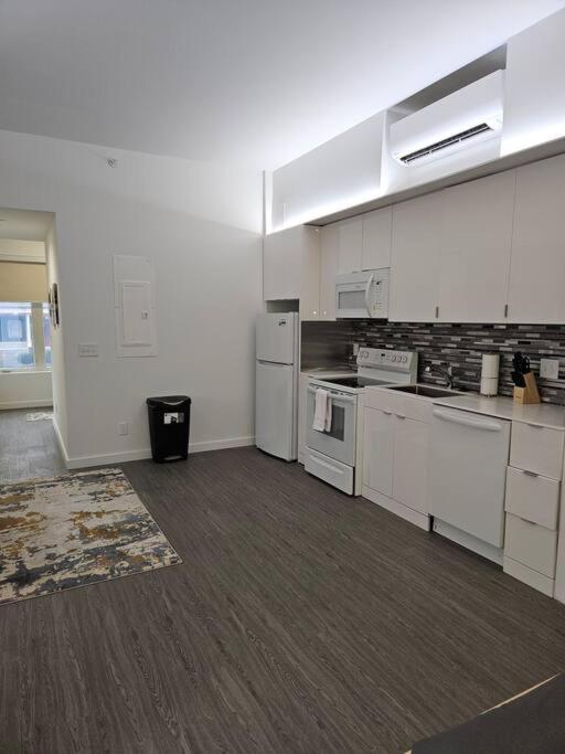 Tremont Smart 16 - A Kcm Property Кливланд Екстериор снимка